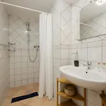 度假居 Beachfront With Private Terrace, Garden, Bbq, And Garage In *