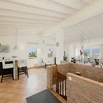 度假居 Beachfront With Private Terrace, Garden, Bbq, And Garage In 马尔韦利亚